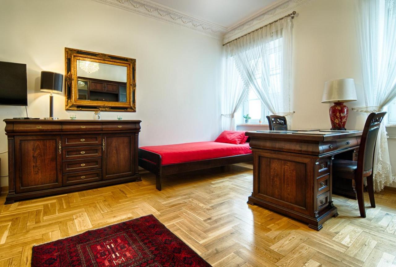 Old Town Kanonia Apartments Варшава Екстериор снимка